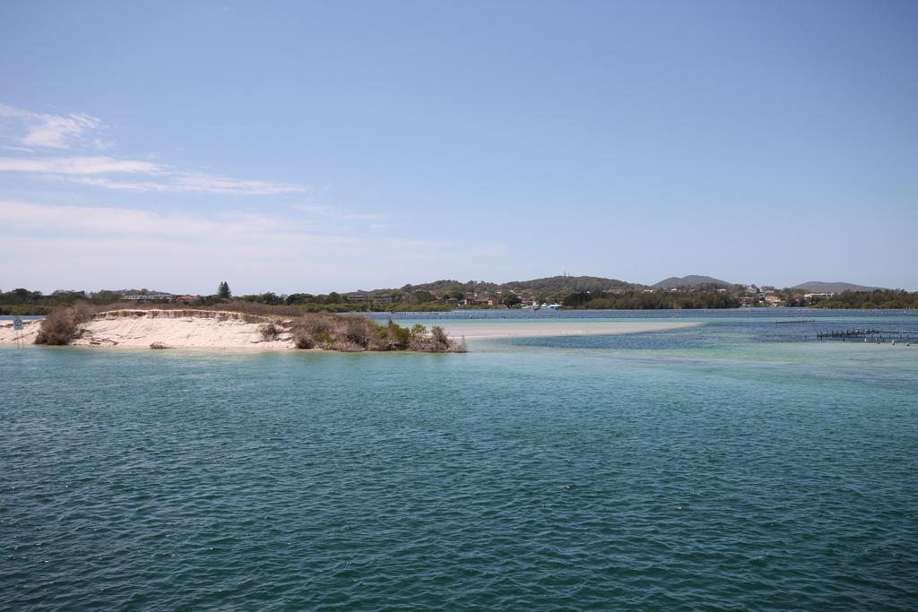 Chill-Out Beachside - Main Beach Forster Apartment Ruang foto