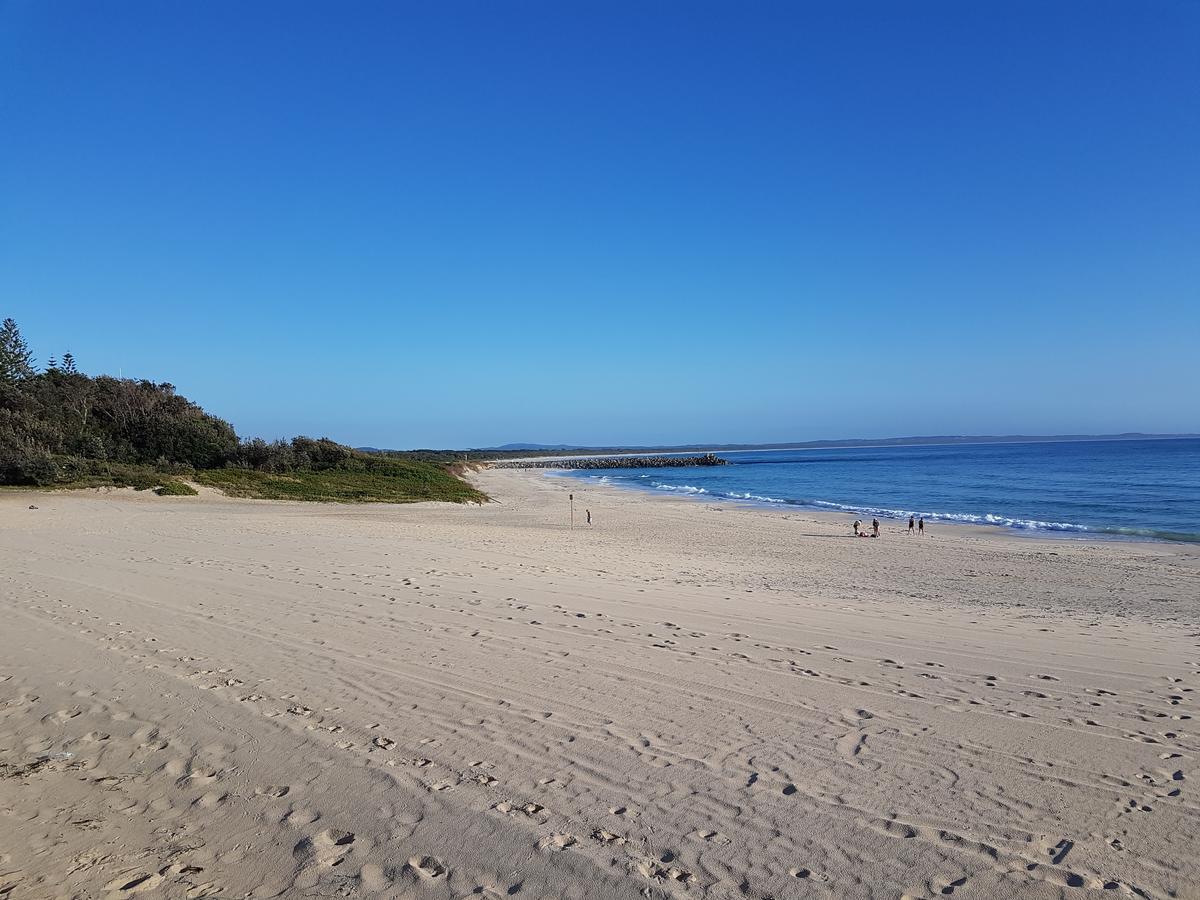 Chill-Out Beachside - Main Beach Forster Apartment Bagian luar foto